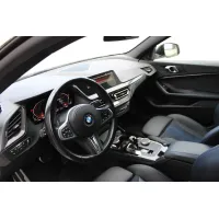 BMW 218, 2023, АКПП, пробег 32000 км