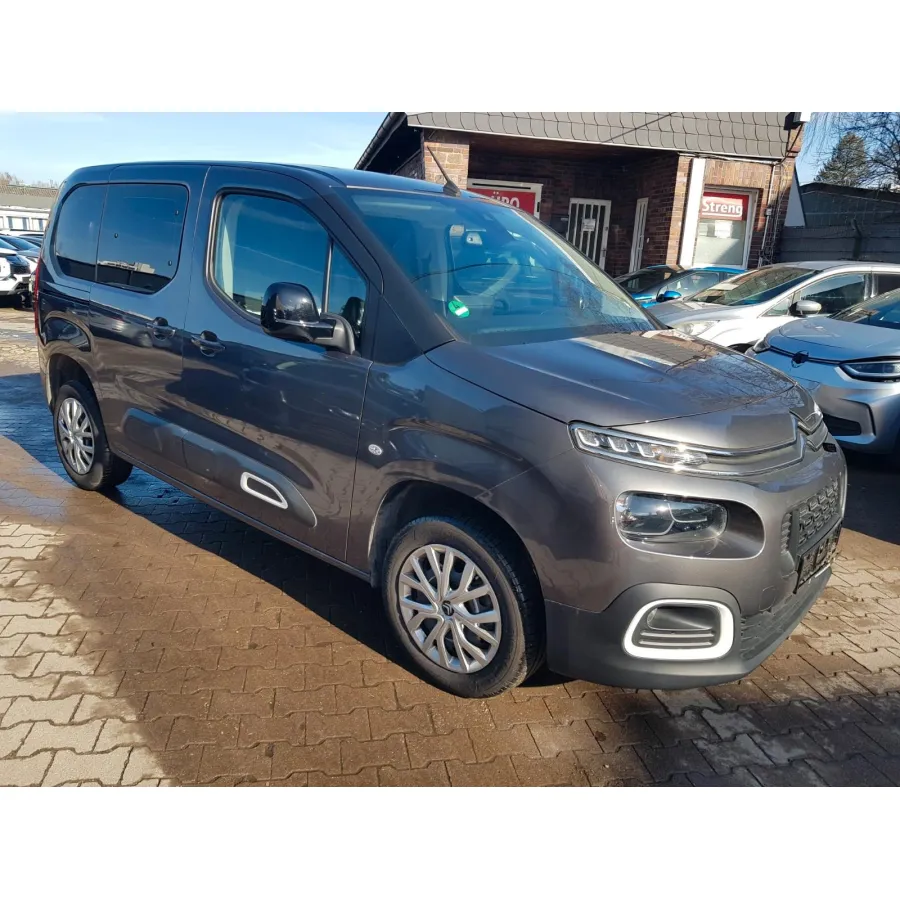 Citroën Berlingo, 2023, МКПП, пробег 33400 км