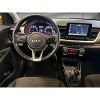 Kia Stonic, 2022, МКПП, пробег 12000 км