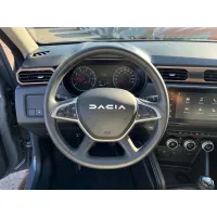 Dacia Duster, 2023, МКПП, пробег 28900 км
