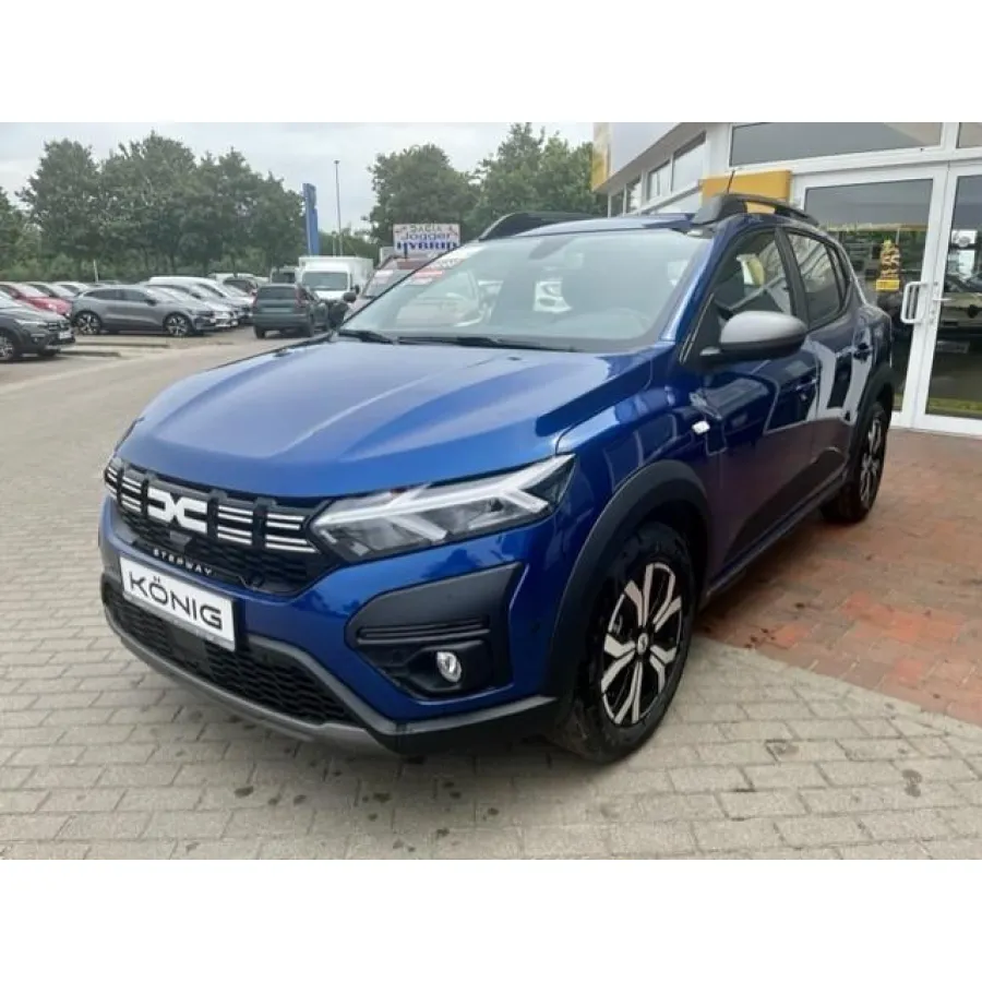 Dacia Sandero, 2023, МКПП, пробег 4000 км