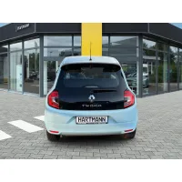 Renault Twingo, 2023, МКПП, пробег 19500 км