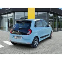 Renault Twingo, 2023, МКПП, пробег 19500 км