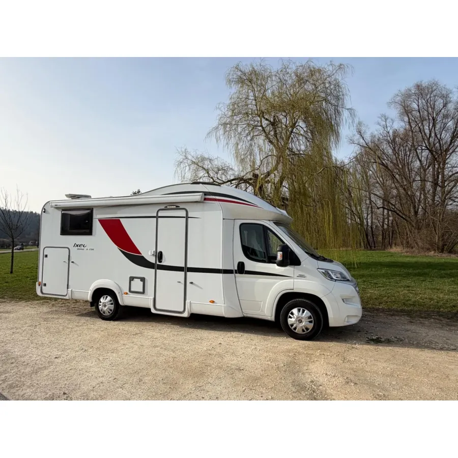 Автодом Bürstner Ixeo, 2015, МКПП, пробег 67500 км