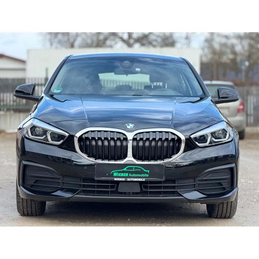 BMW 118, 2023, МКПП, пробег 44000 км