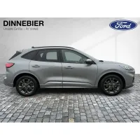 Ford Kuga, 2023, МКПП, пробег 27600 км