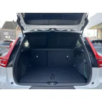 Volvo XC40, 2023, АКПП, пробег 28234 км