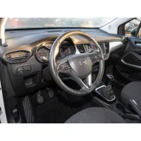 Opel Crossland, 2023, МКПП, пробег 18325 км