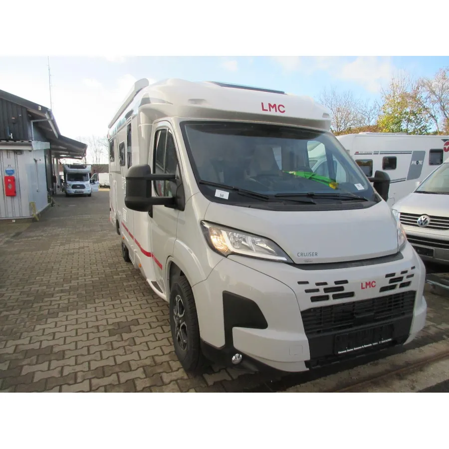 Автодом LMC Cruiser, 2025, АКПП, пробег 12000 км