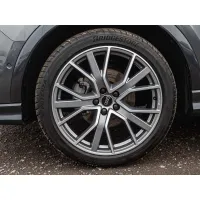 Audi Q3, 2023, МКПП, пробег 34900 км