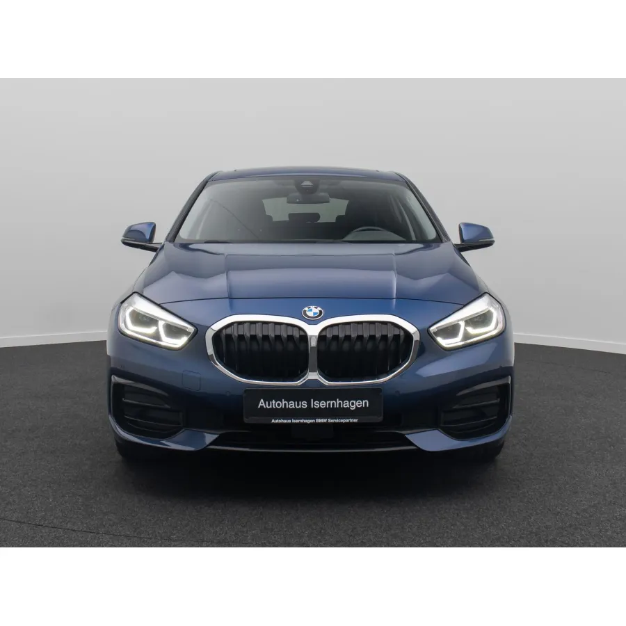 BMW 118, 2022, АКПП, пробег 52817 км