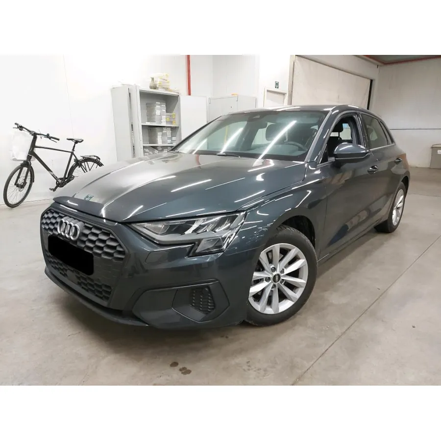 Audi A3, 2022, МКПП, пробег 96000 км