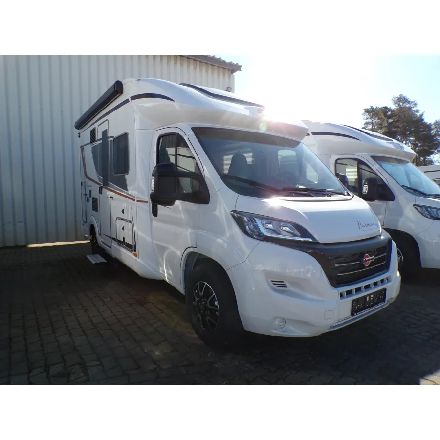 Автодом Bürstner Lyseo, 2025, МКПП, пробег 15371 км