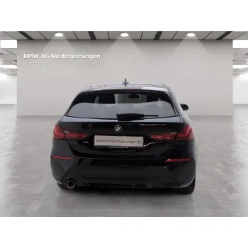 BMW 118, 2023, АКПП, пробег 33657 км