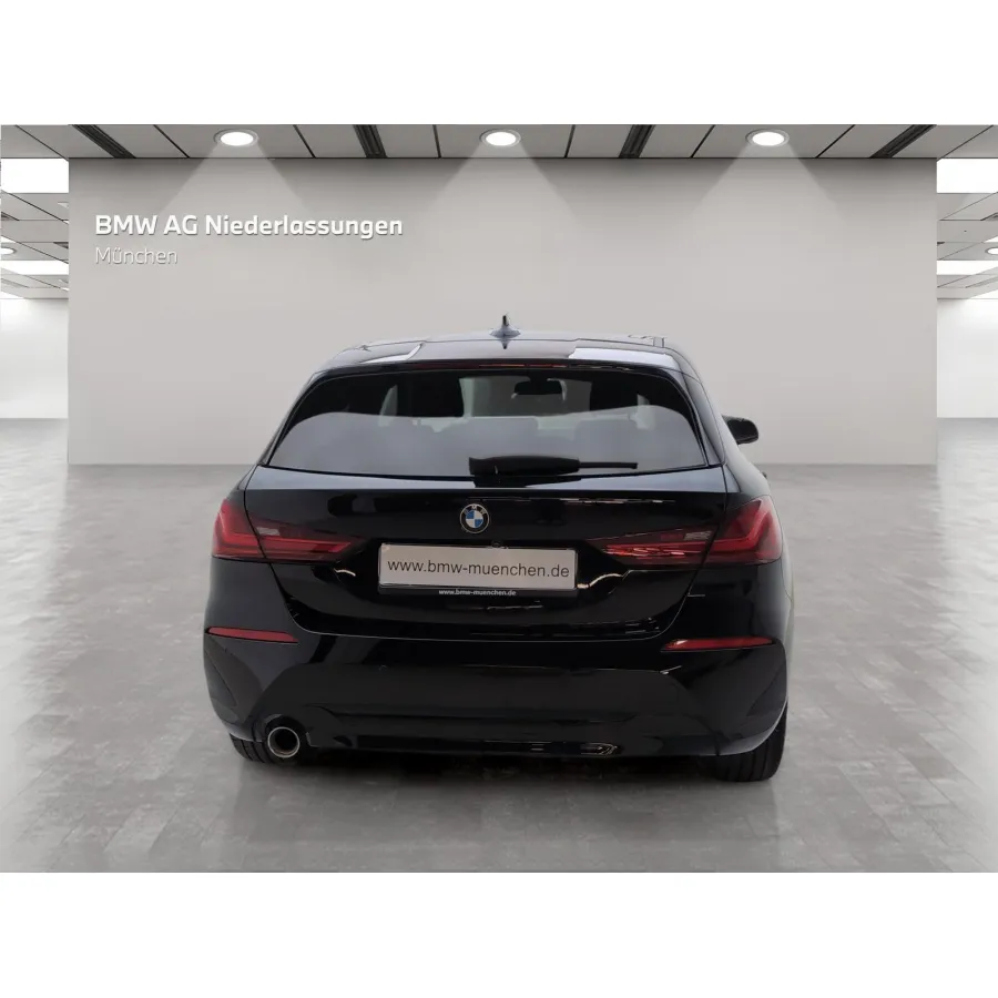 BMW 118, 2023, АКПП, пробег 33657 км