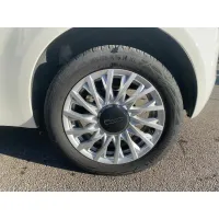 Fiat 500, 2023, МКПП, пробег 24309 км