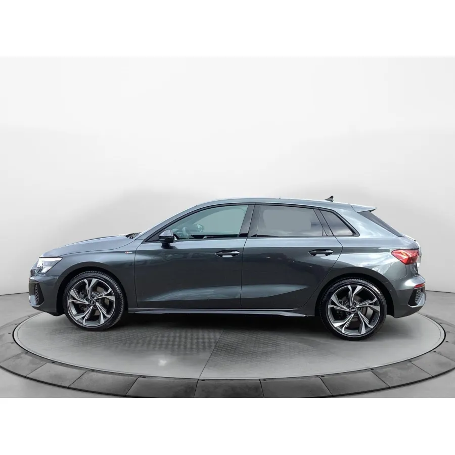 Audi A3, 2022, АКПП, пробег 15600 км