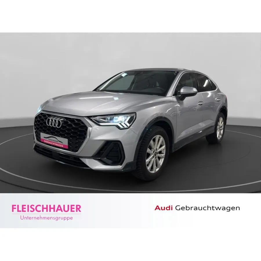 Audi Q3, 2023, АКПП, пробег 64122 км