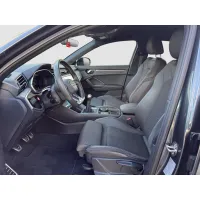 Audi Q3, 2023, МКПП, пробег 19100 км