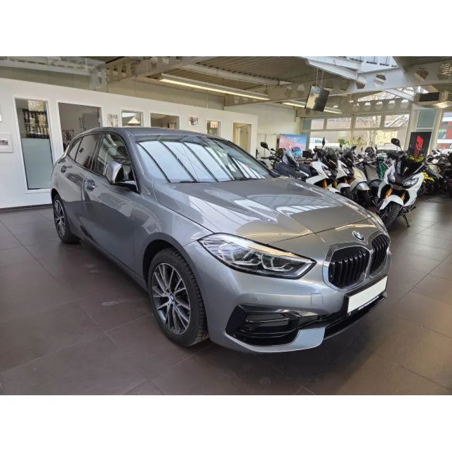 BMW 118, 2023, АКПП, пробег 40650 км