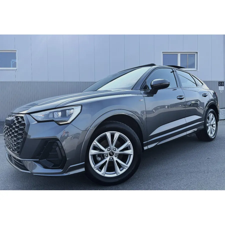 Audi Q3, 2022, МКПП, пробег 49625 км