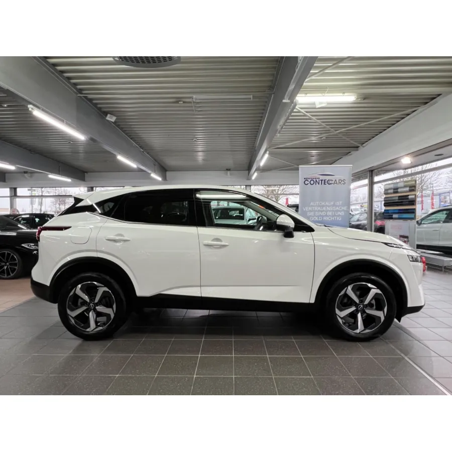 Nissan Qashqai, 2023, АКПП, пробег 10000 км