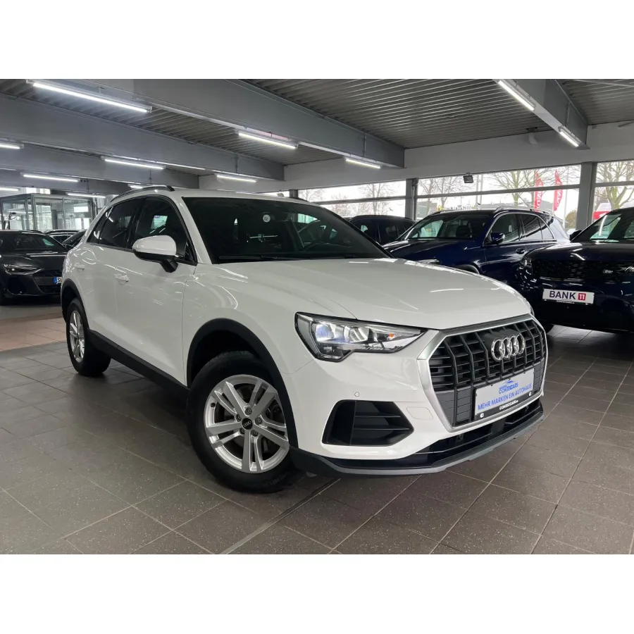 Audi Q3, 2022, АКПП, пробег 33255 км