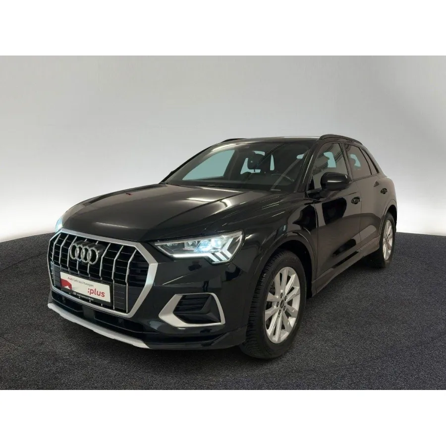 Audi Q3, 2022, МКПП, пробег 31500 км