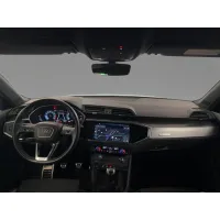 Audi Q3, 2022, МКПП, пробег 31500 км