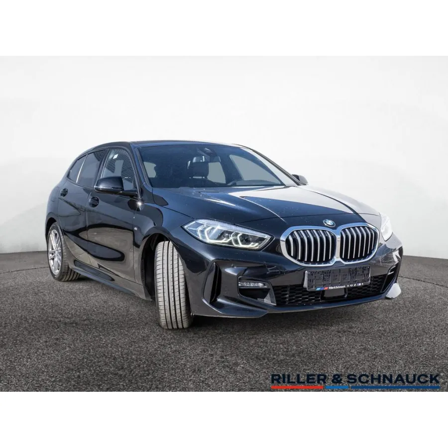 BMW 118, 2023, АКПП, пробег 30604 км