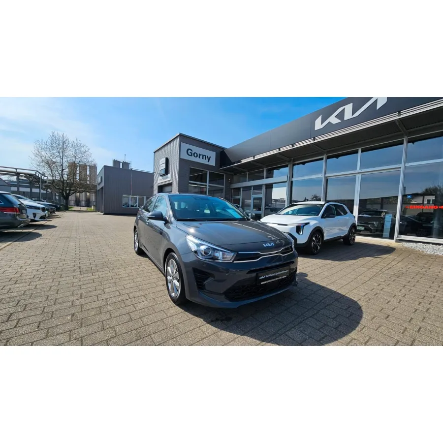 Kia Rio, 2023, МКПП, пробег 17596 км