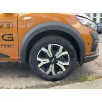 Dacia Sandero, 2023, МКПП, пробег 2802 км