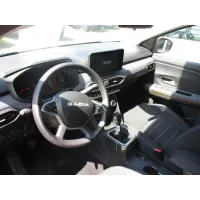 Dacia Sandero, 2023, МКПП, пробег 5670 км