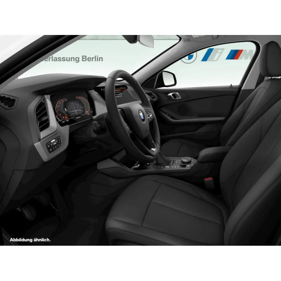 BMW 116, 2023, МКПП, пробег 9500 км
