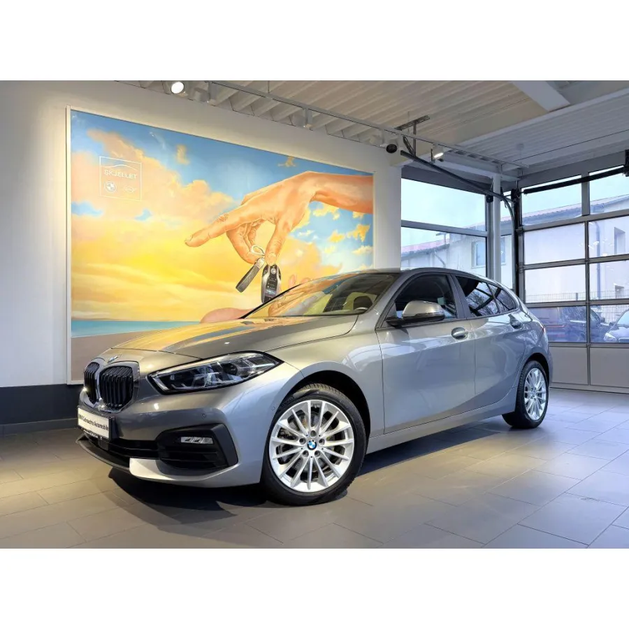 BMW 118, 2023, АКПП, пробег 62100 км