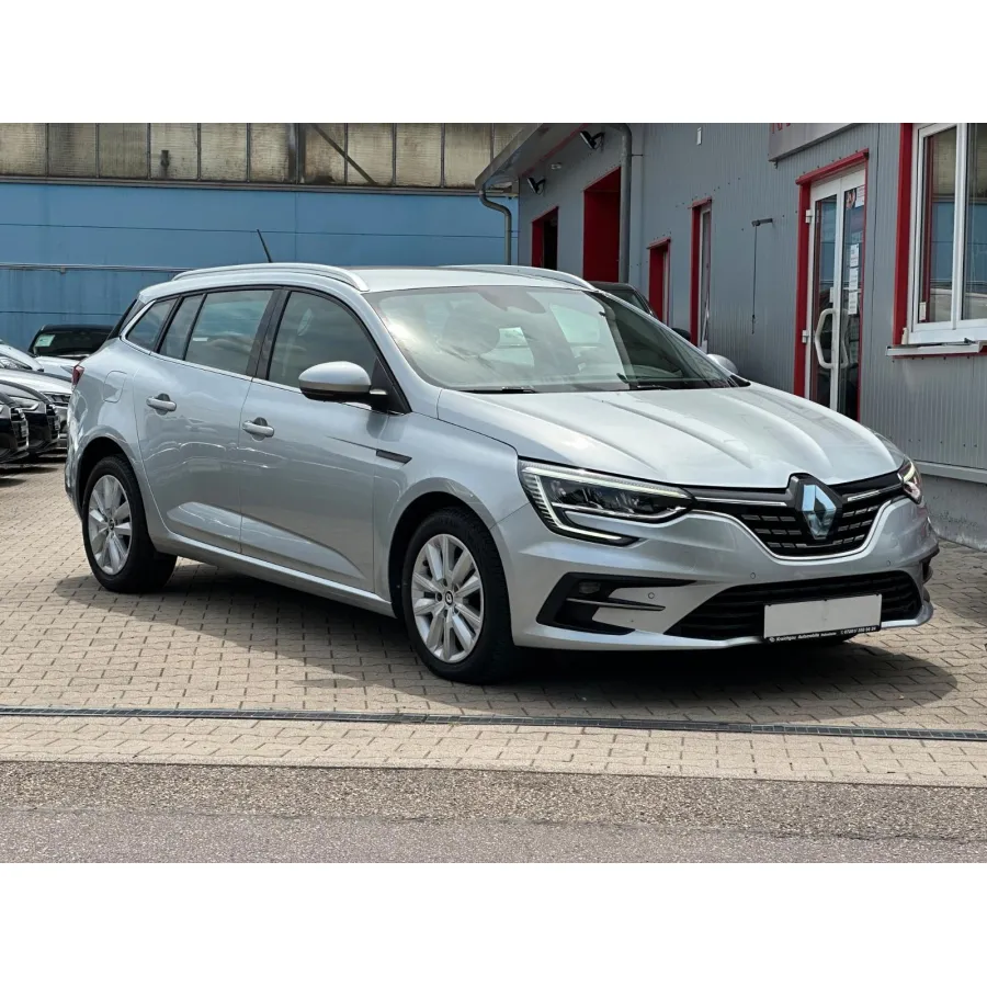 Renault Megane, 2022, МКПП, пробег 52000 км