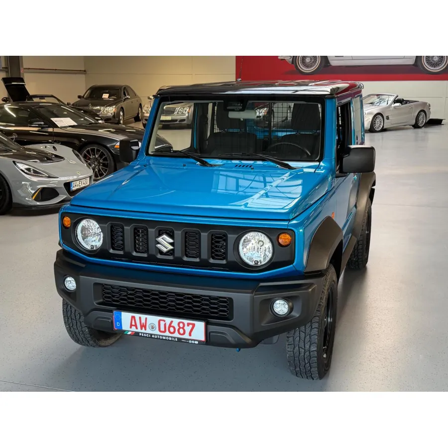 Suzuki Jimny, 2023, МКПП, пробег 13500 км