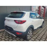 Kia Stonic, 2023, МКПП, пробег 95000 км