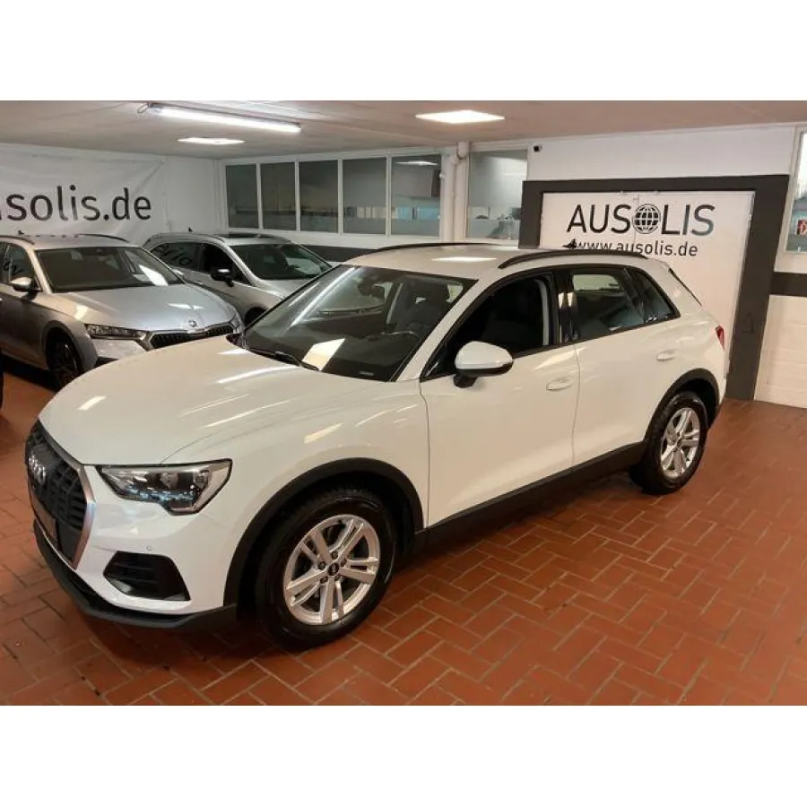 Audi Q3, 2022, МКПП, пробег 98000 км