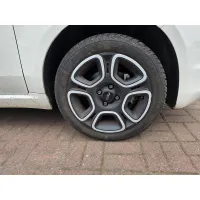 Fiat 500, 2023, МКПП, пробег 10310 км