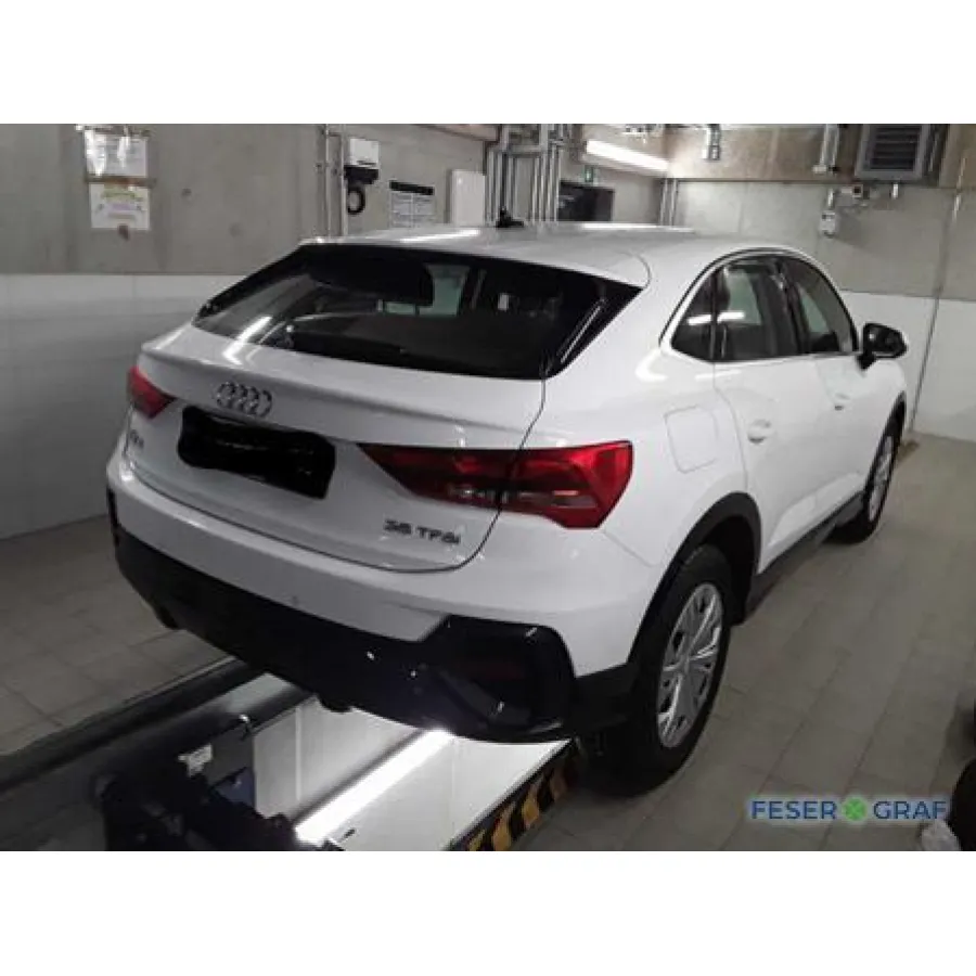 Audi Q3, 2022, АКПП, пробег 78800 км