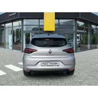 Renault Clio, 2023, МКПП, пробег 27200 км
