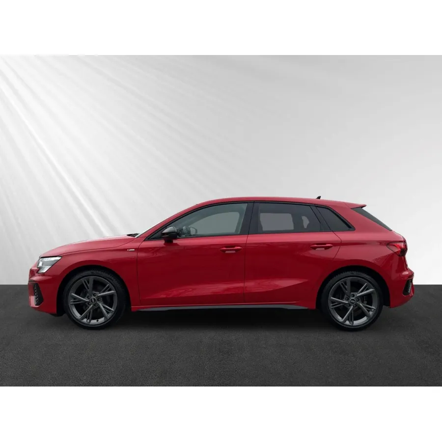 Audi A3, 2022, МКПП, пробег 50000 км