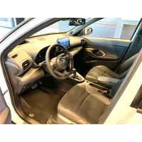 Toyota Yaris, 2023, АКПП, пробег 25300 км