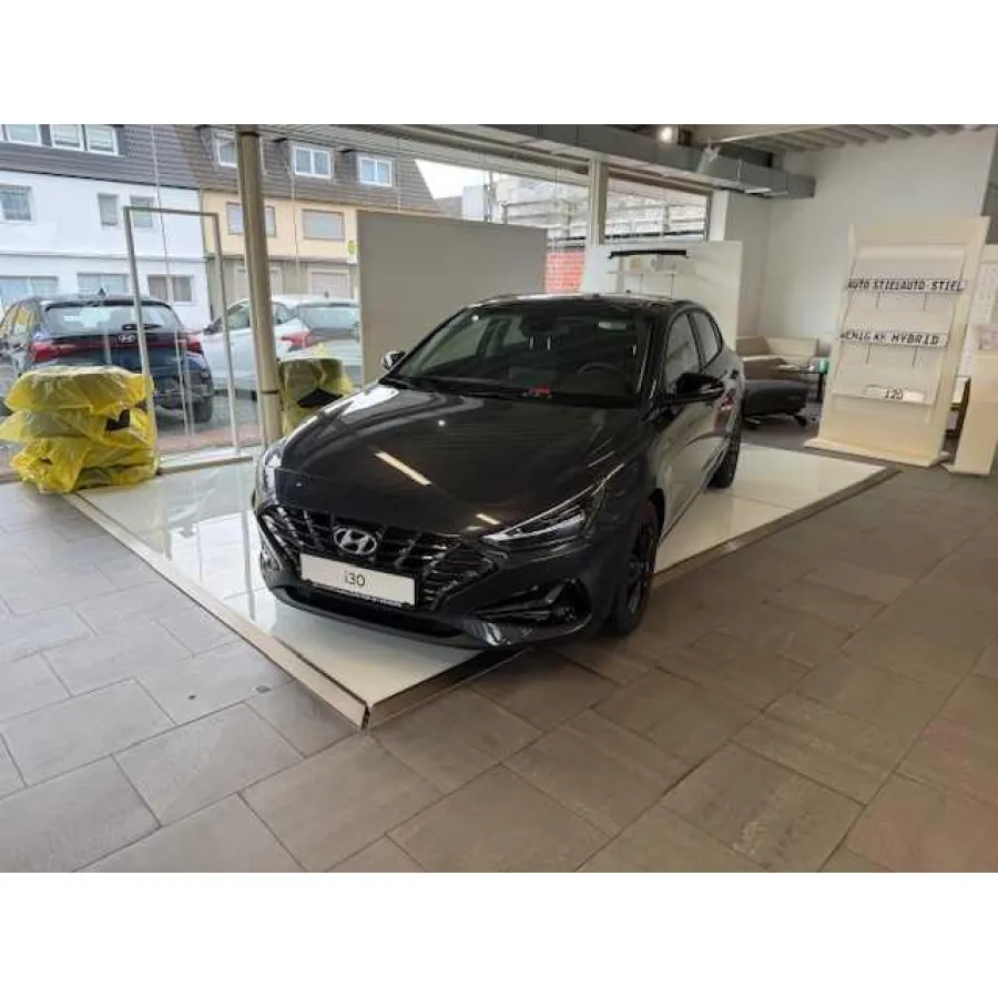 Hyundai i30, 2022, АКПП, пробег 38500 км