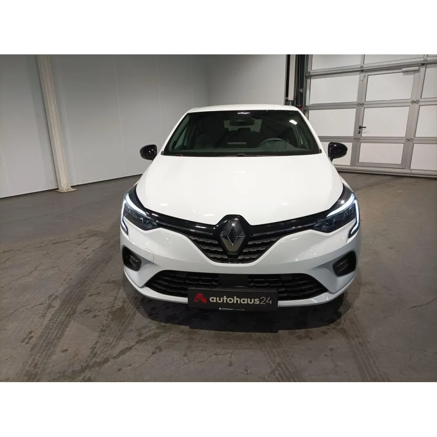 Renault Clio, 2023, МКПП, пробег 37256 км