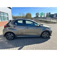 Toyota Yaris, 2023, АКПП, пробег 59000 км