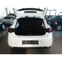 Renault Clio, 2023, МКПП, пробег 20800 км