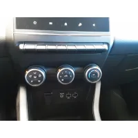 Renault Clio, 2023, МКПП, пробег 20800 км