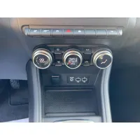 Renault Captur, 2023, МКПП, пробег 8734 км